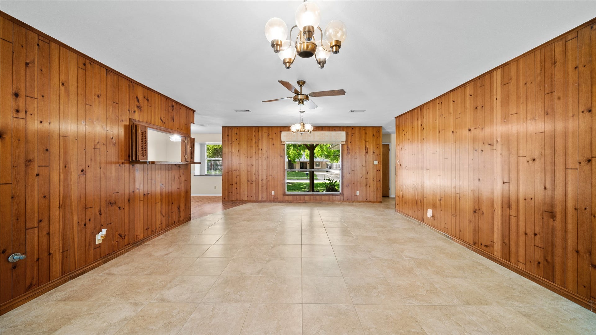 412 Daffodil Street, Lake Jackson, TX 77566 412 Daffodil Street, Lake Jackson, TX 77566