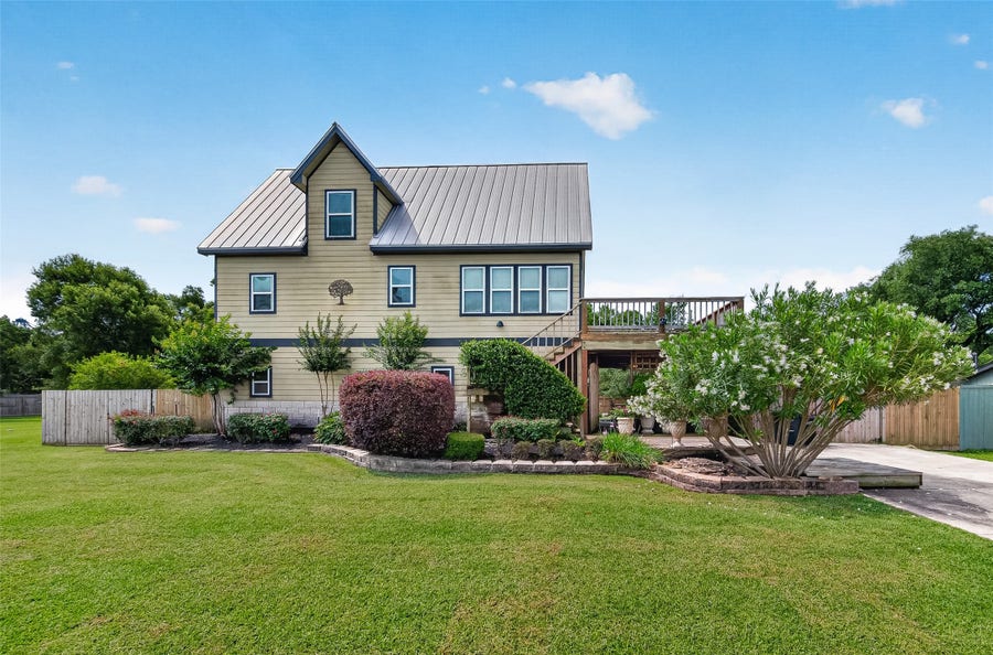 Property photo for 421 N Shady Lane, La Porte, TX