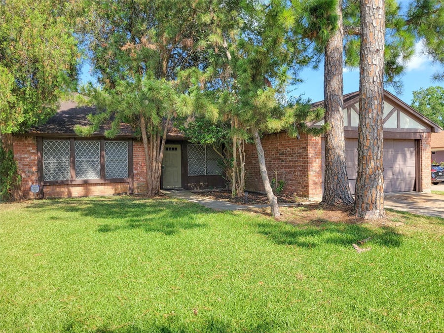 Property photo for 9415 Beckford Drive, Houston, TX