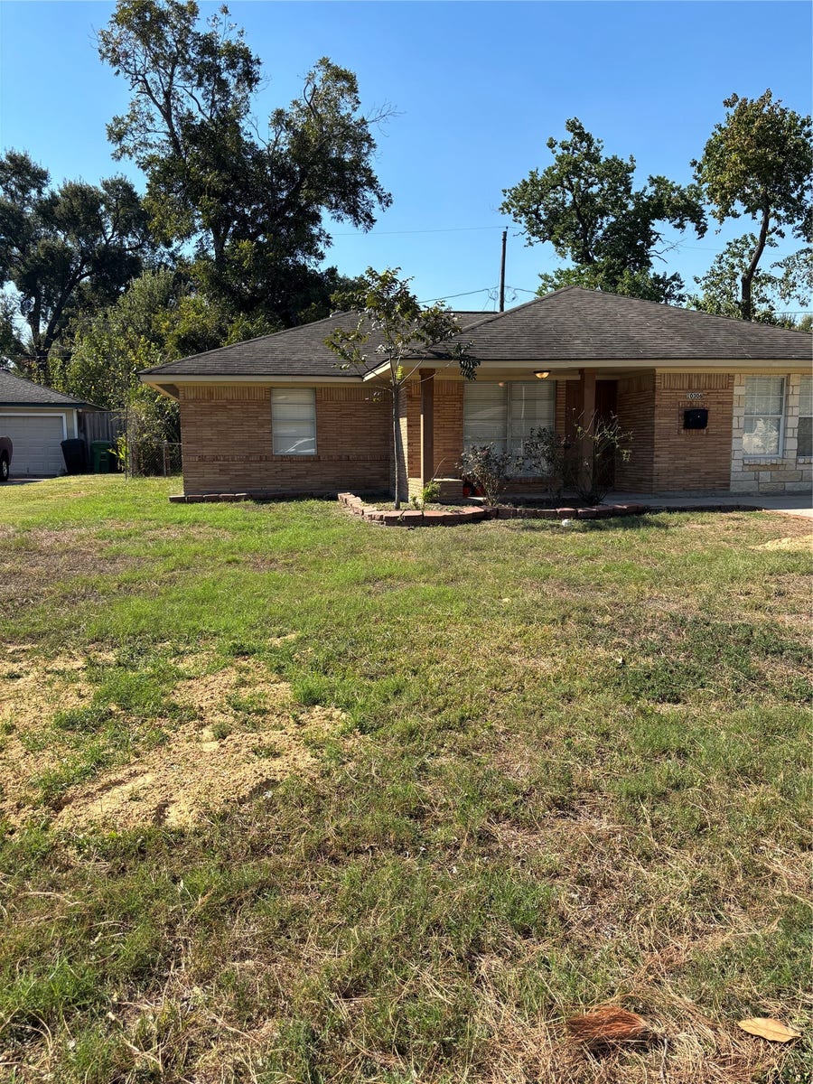 Property photo for 10306 Oboe Drive, Houston, TX