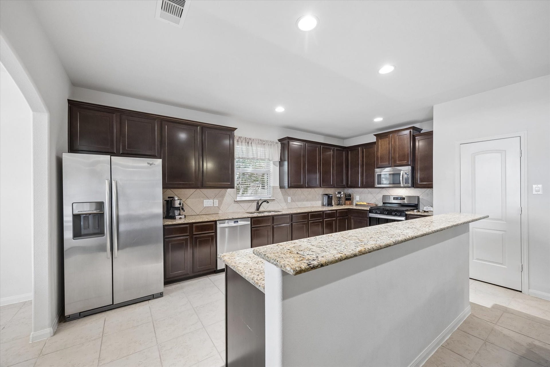 2005 Clatt Way, Conroe, TX 77301 2005 Clatt Way, Conroe, TX 77301