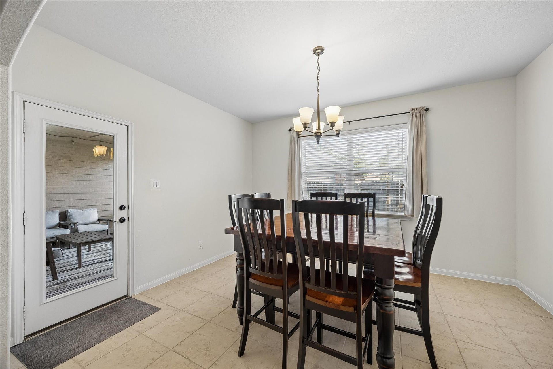 2005 Clatt Way, Conroe, TX 77301 2005 Clatt Way, Conroe, TX 77301