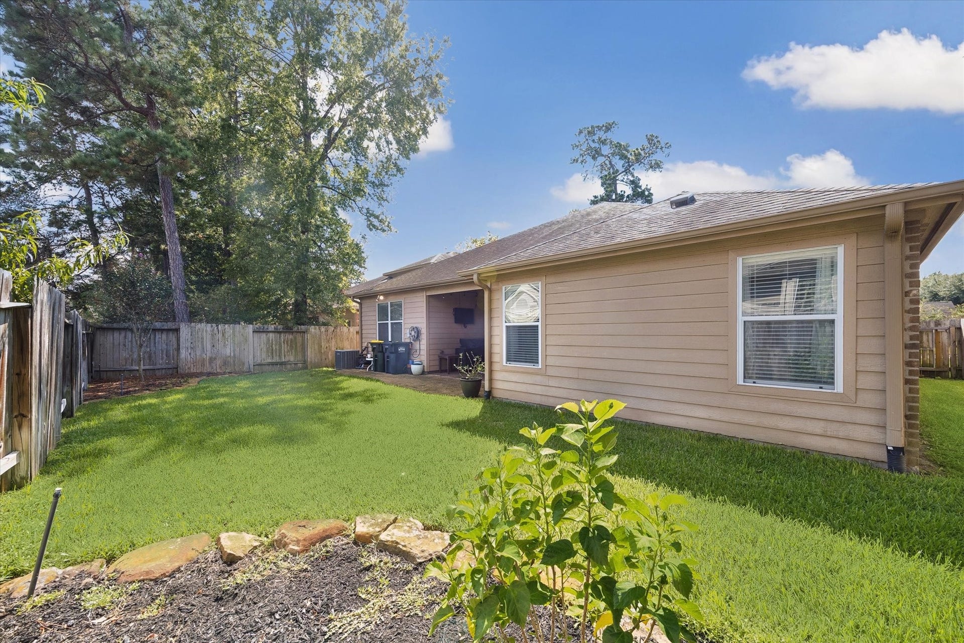 2005 Clatt Way, Conroe, TX 77301 2005 Clatt Way, Conroe, TX 77301