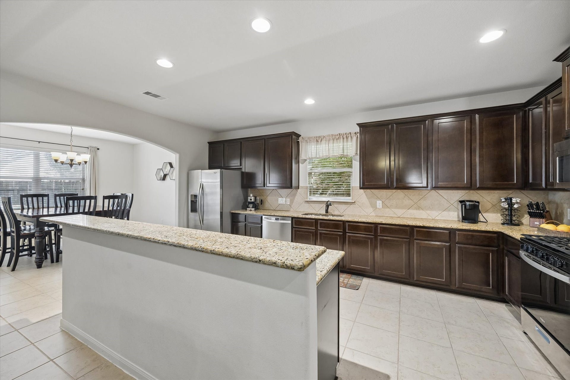 2005 Clatt Way, Conroe, TX 77301 2005 Clatt Way, Conroe, TX 77301