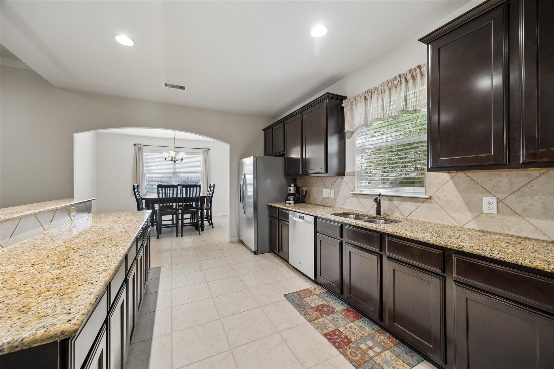 2005 Clatt Way, Conroe, TX 77301 2005 Clatt Way, Conroe, TX 77301