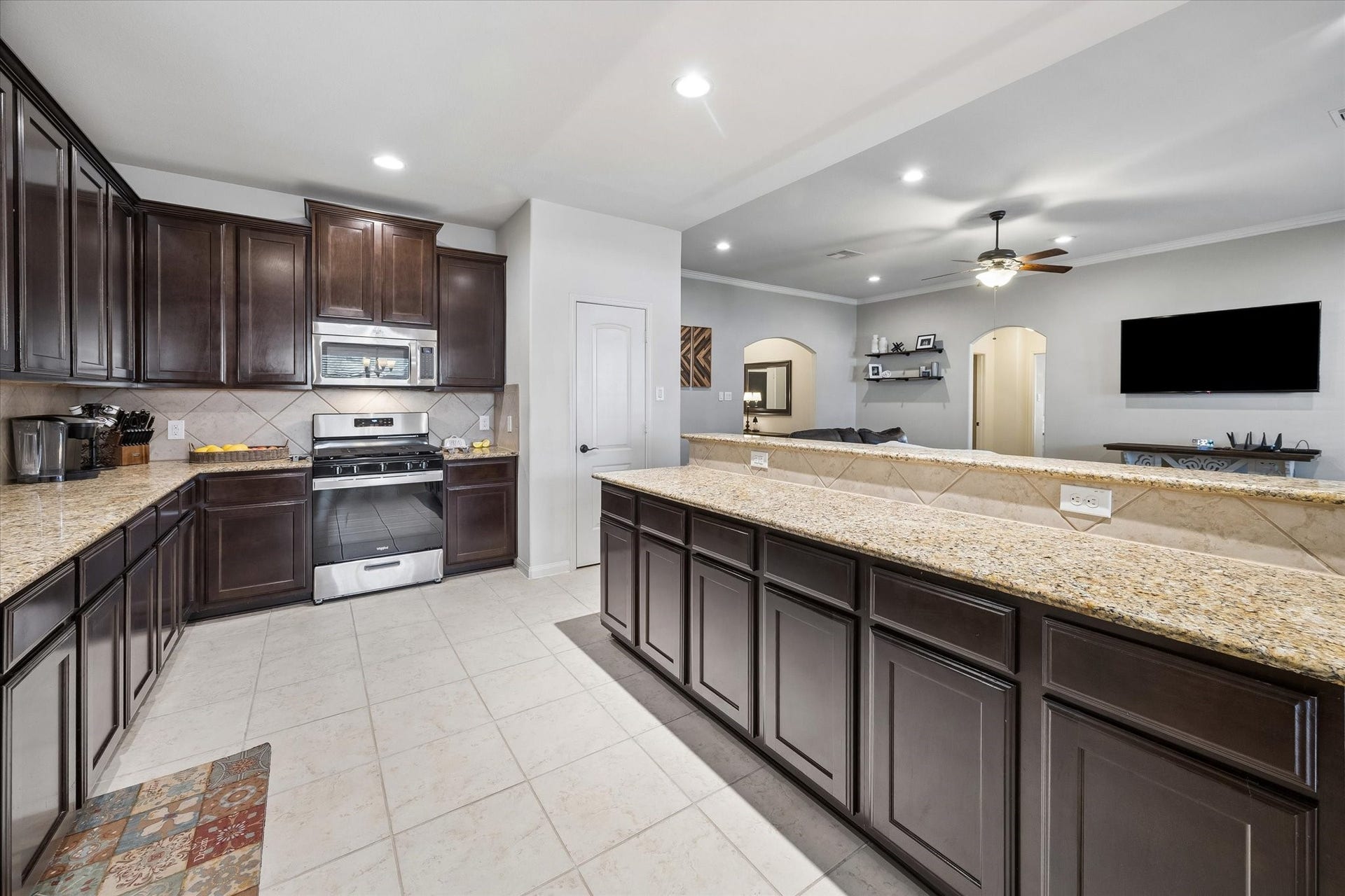 2005 Clatt Way, Conroe, TX 77301 2005 Clatt Way, Conroe, TX 77301