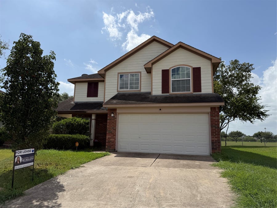 Property photo for 13607 Padgett Drive, Sugar Land, TX