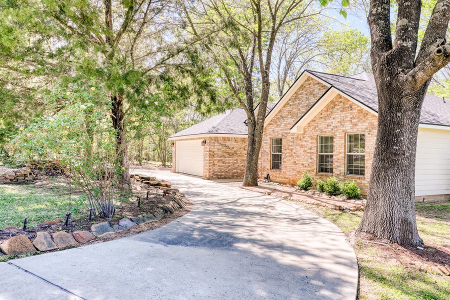 Property photo for 12111 N Ridgeway Drive, Willis, TX
