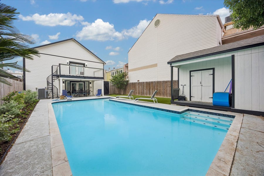 Property photo for 1420 Indiana Street, Houston, TX
