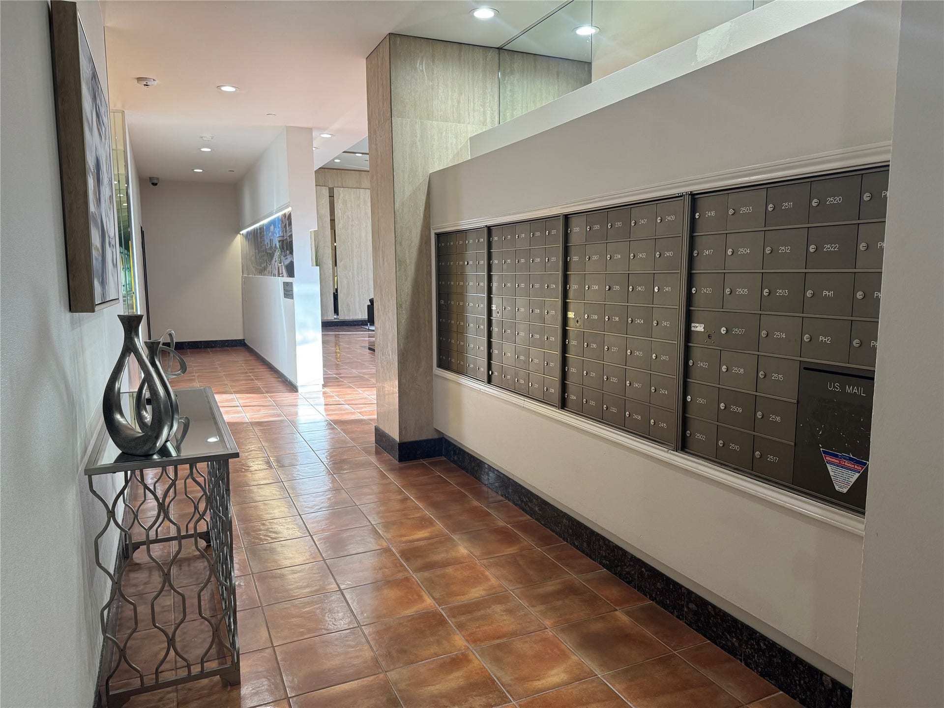 2016 Main Street, #2510, Houston, TX 77002