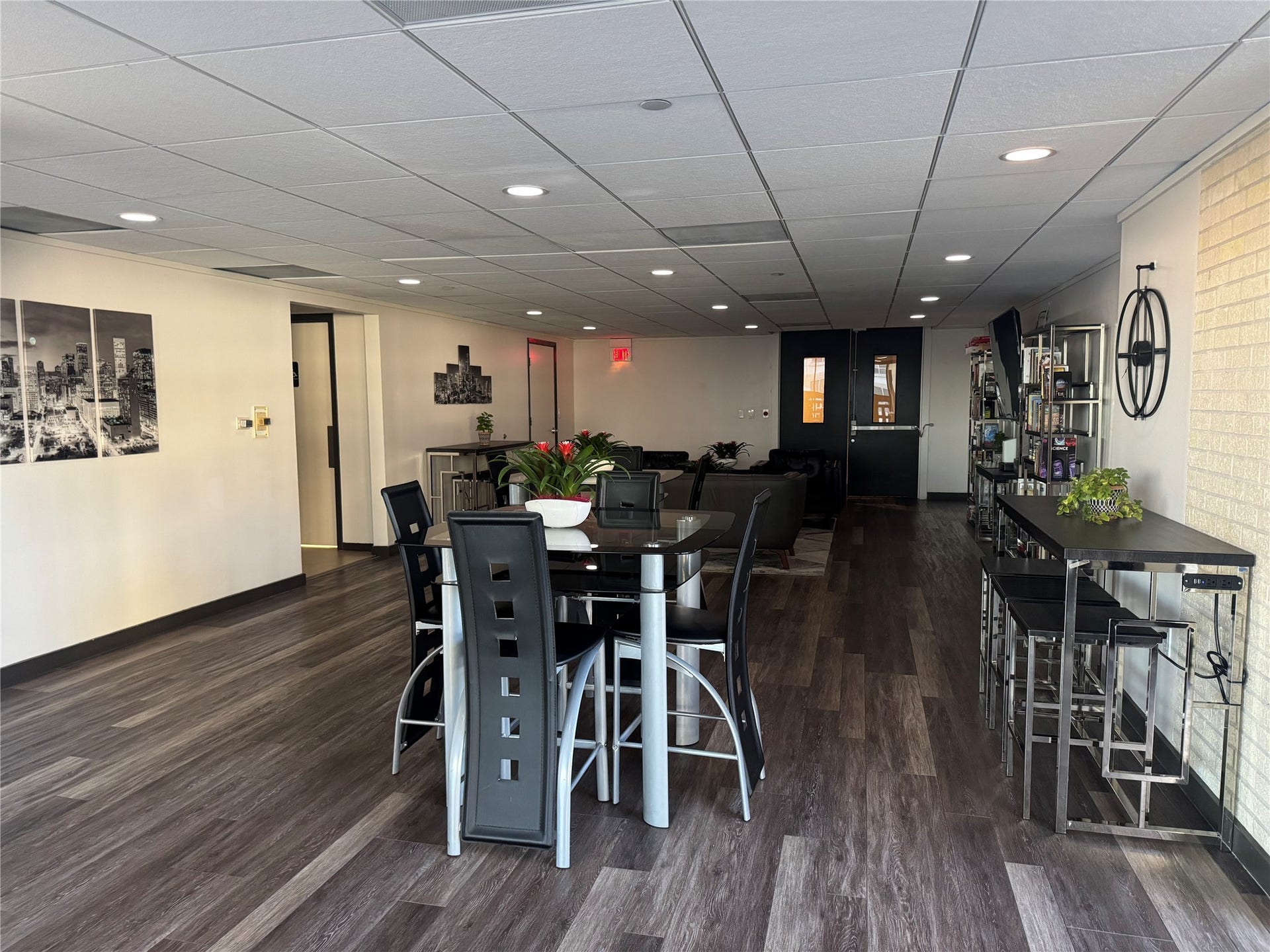 2016 Main Street, #2510, Houston, TX 77002