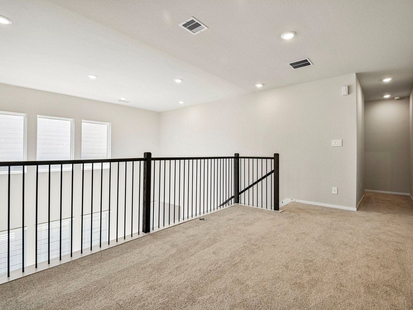 9143 Banpo Heights Drive, Cypress, TX 77433 Photo is not of the actual home, but is an inspirational photo of builder's model home and nay depict options, furnishings, and/or decorator features that are not inlcluded.