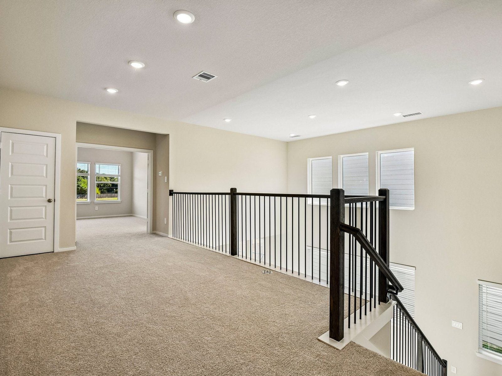 9143 Banpo Heights Drive, Cypress, TX 77433 Photo is not of the actual home, but is an inspirational photo of builder's model home and nay depict options, furnishings, and/or decorator features that are not inlcluded.