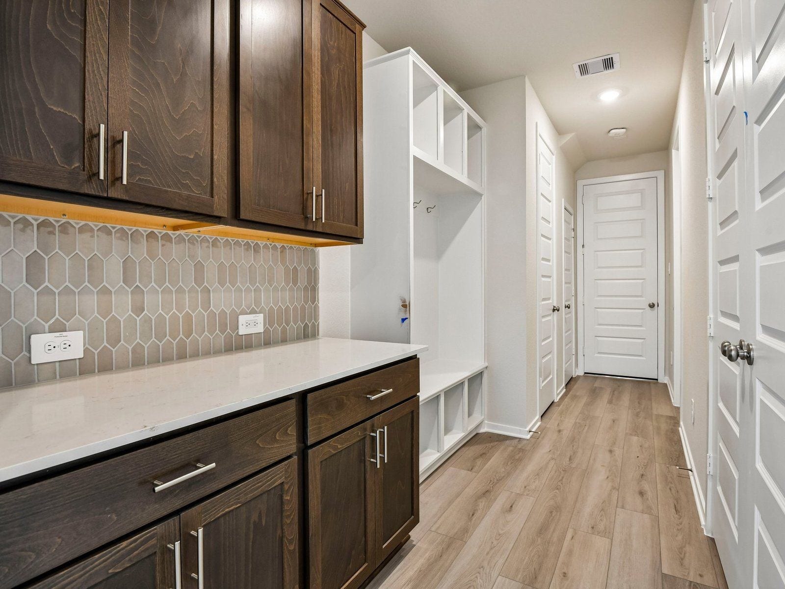 9143 Banpo Heights Drive, Cypress, TX 77433 Photo is not of the actual home, but is an inspirational photo of builder's model home and nay depict options, furnishings, and/or decorator features that are not inlcluded.