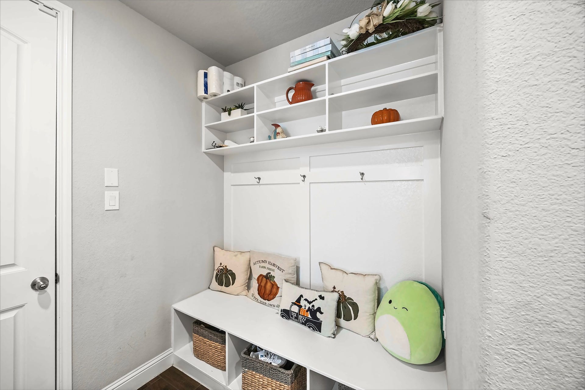 20114 Desert Foal Drive, Tomball, TX 77377 mudroom