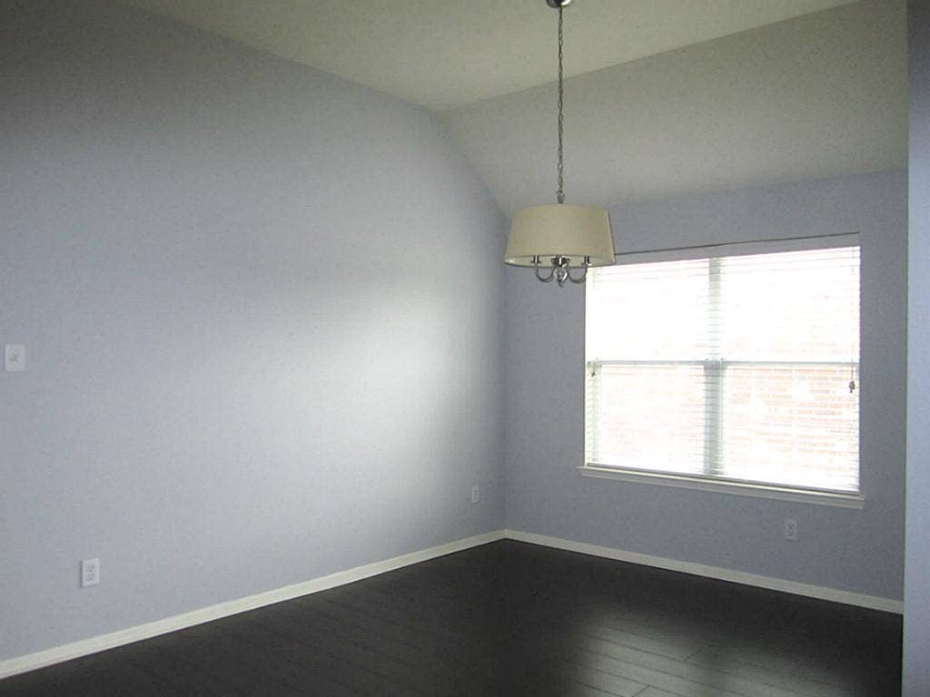 1011 Cove Crest Trail Trail, Fresno, TX 77545 Spacious Formal dining with high ceiling