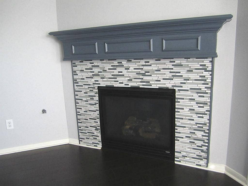 1011 Cove Crest Trail Trail, Fresno, TX 77545 Specially designed and decorated fireplace