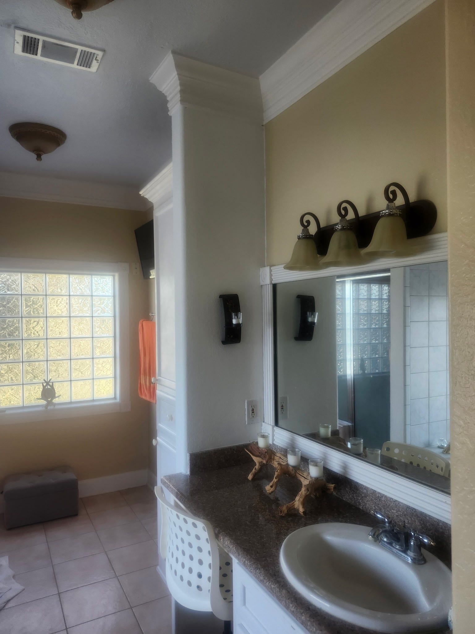 6015 Ladonia Street, Arcola, TX 77583 6015 Ladonia Street, Arcola, TX 77583