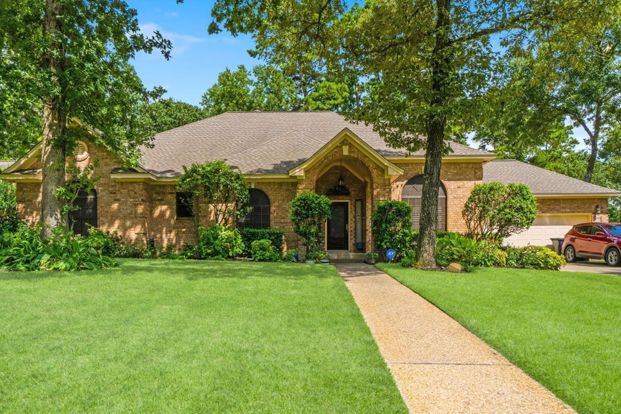 Property photo for 23 Royal Dalton Circle, Conroe, TX