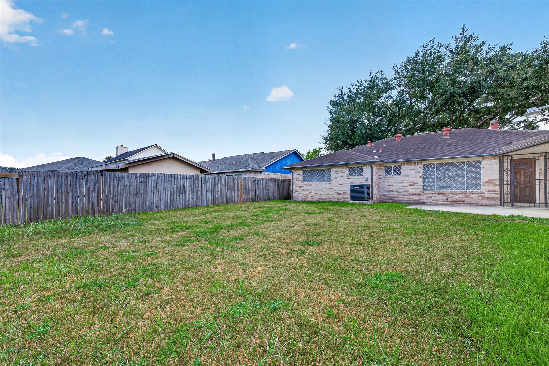 6914 Rockergate Drive, Missouri City, TX 77489 6914 Rockergate Drive, Missouri City, TX 77489