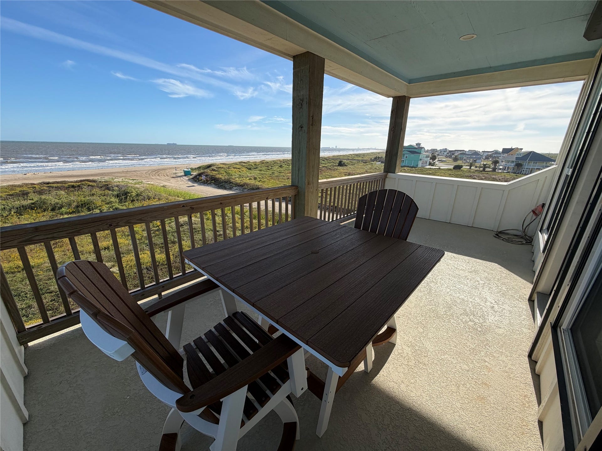 715 Magnolia Lane, Port Bolivar, TX 77650 Master suite, private deck