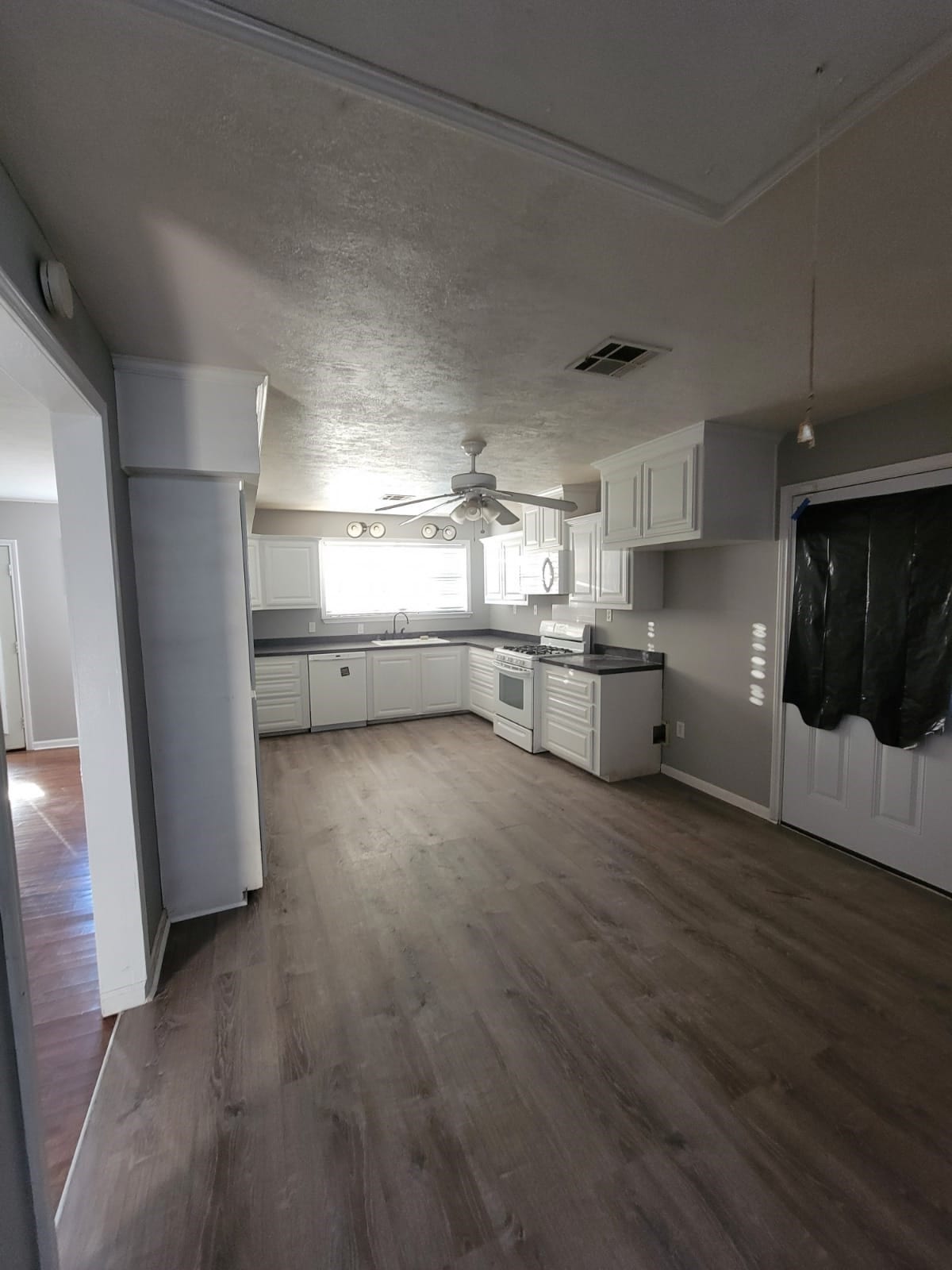 13310 13th Street, Splendora, TX 77372 13310 13th Street, Splendora, TX 77372