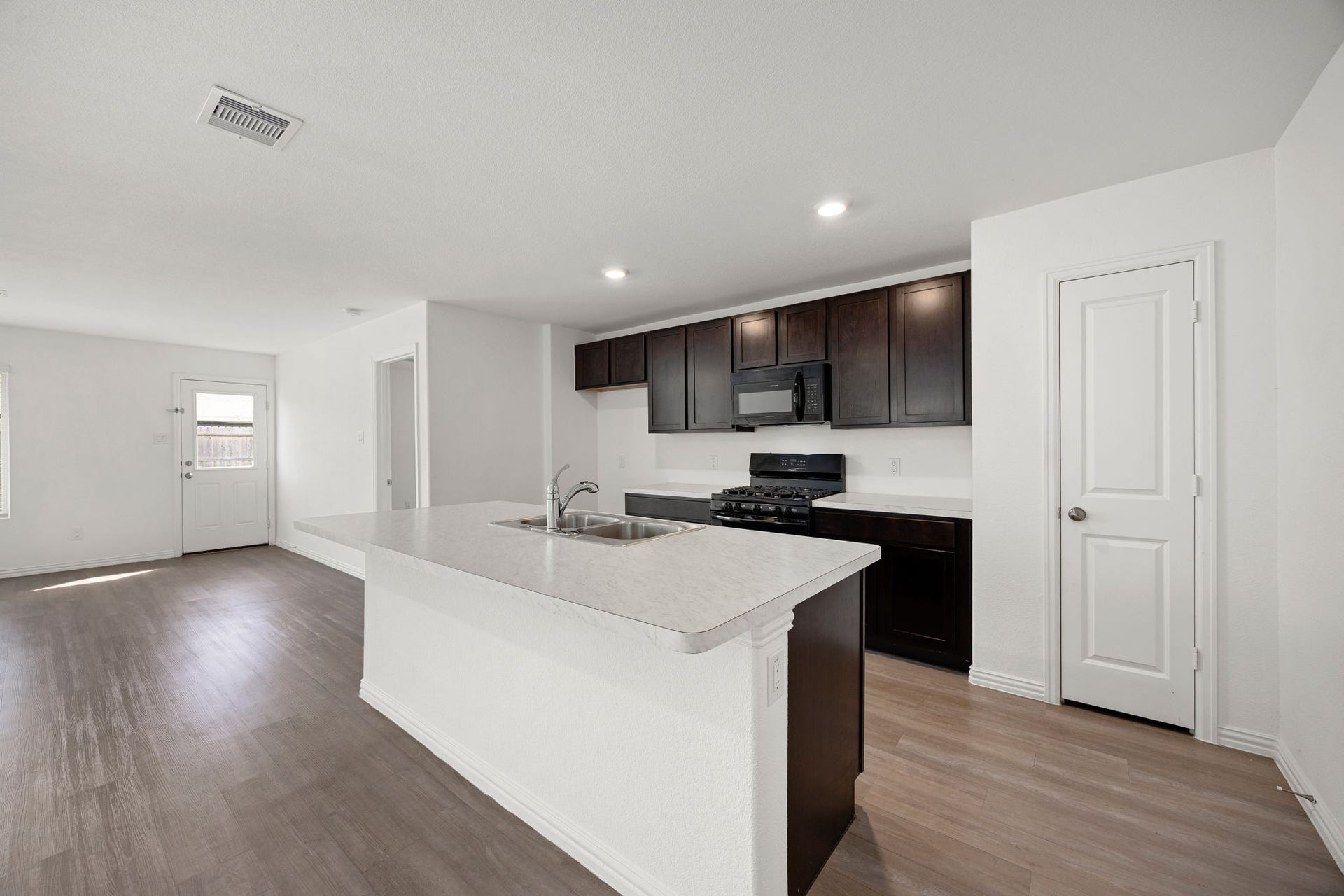 18118 Rockvine Drive, Hockley, TX 77447