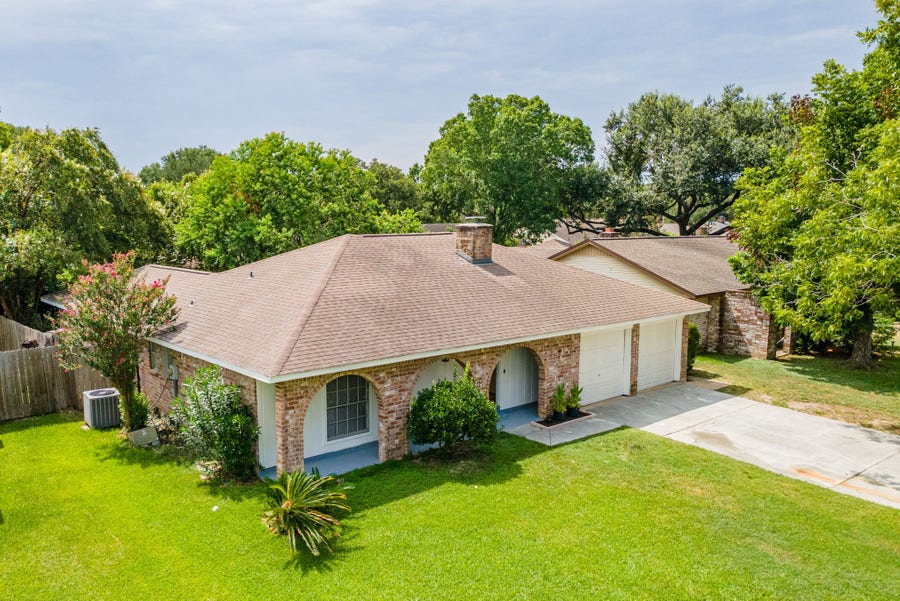 Property photo for 8819 Stone Brook Lane, Houston, TX