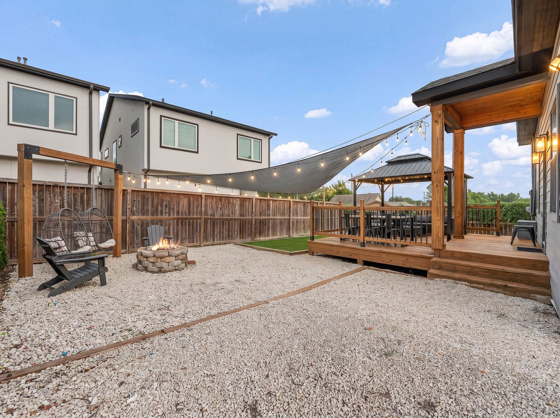 615 N Milby Street, Houston, TX 77003 615 N Milby Street, Houston, TX 77003