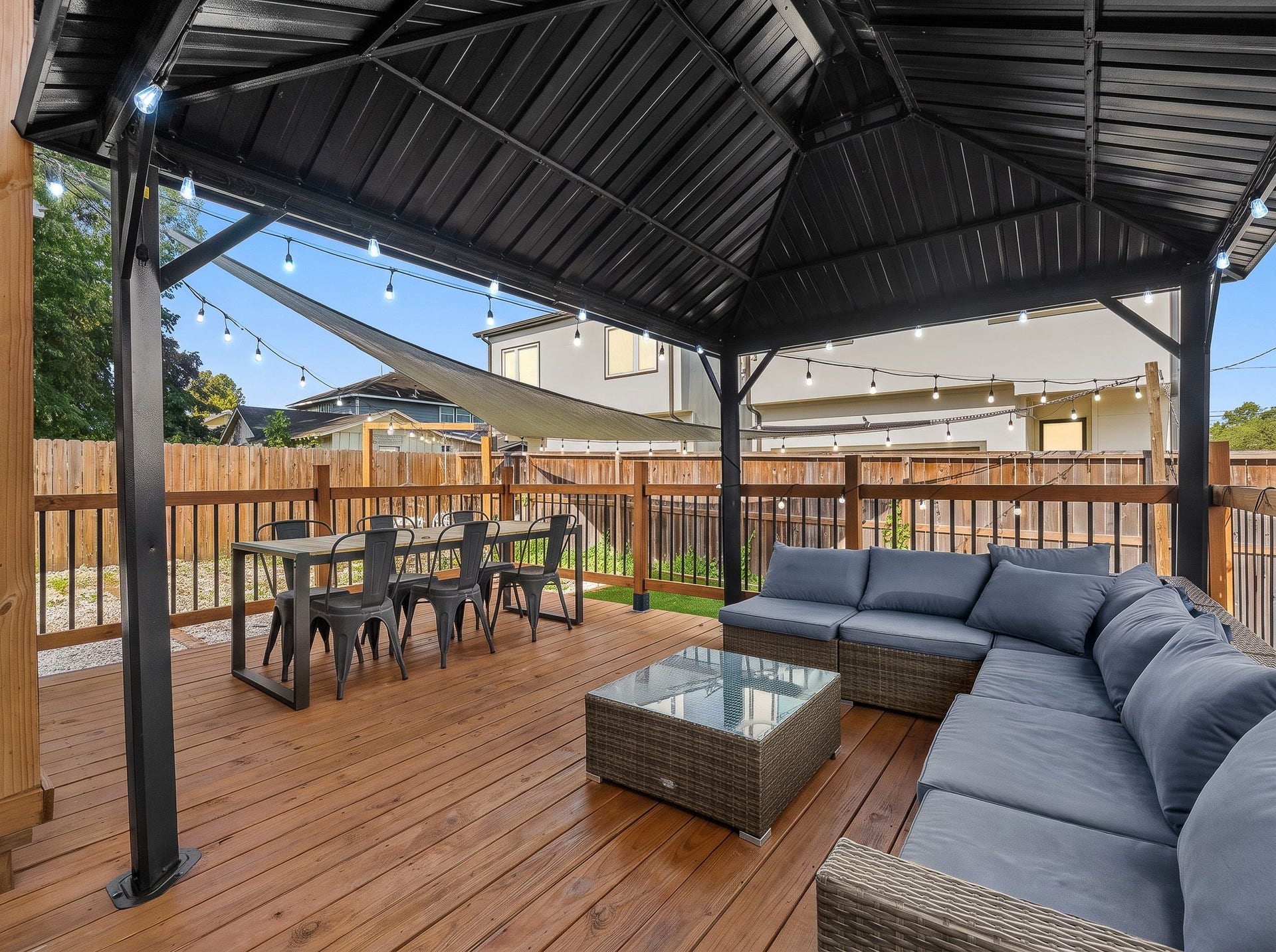 615 N Milby Street, Houston, TX 77003 615 N Milby Street, Houston, TX 77003