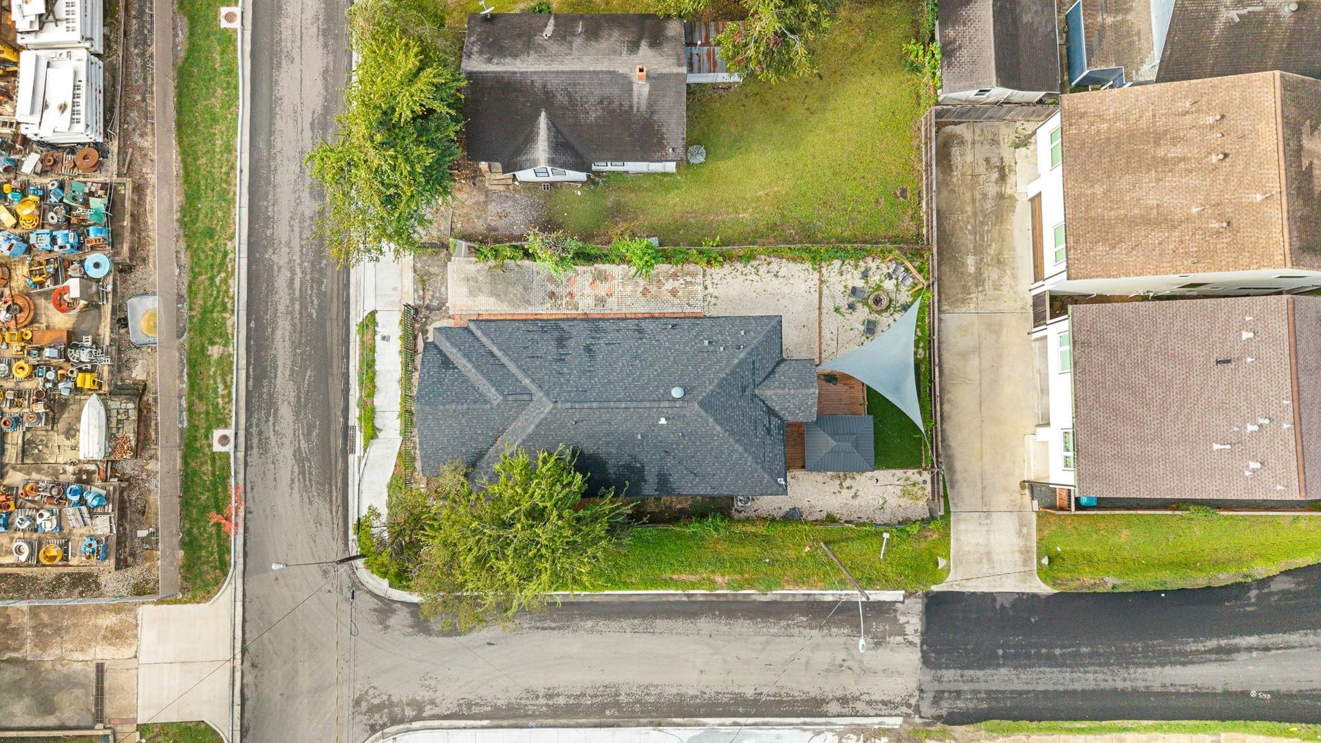 615 N Milby Street, Houston, TX 77003 615 N Milby Street, Houston, TX 77003
