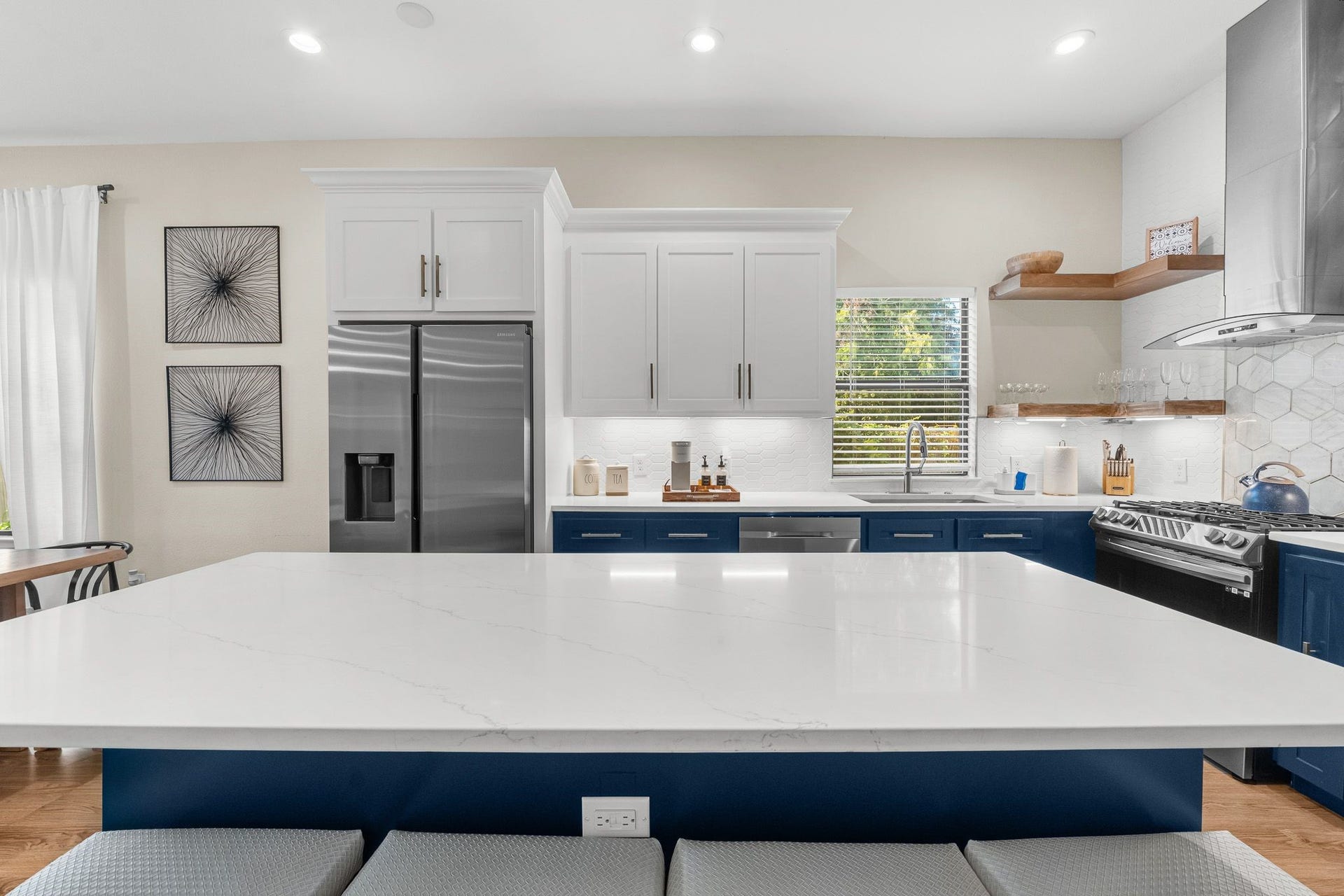 615 N Milby Street, Houston, TX 77003 615 N Milby Street, Houston, TX 77003