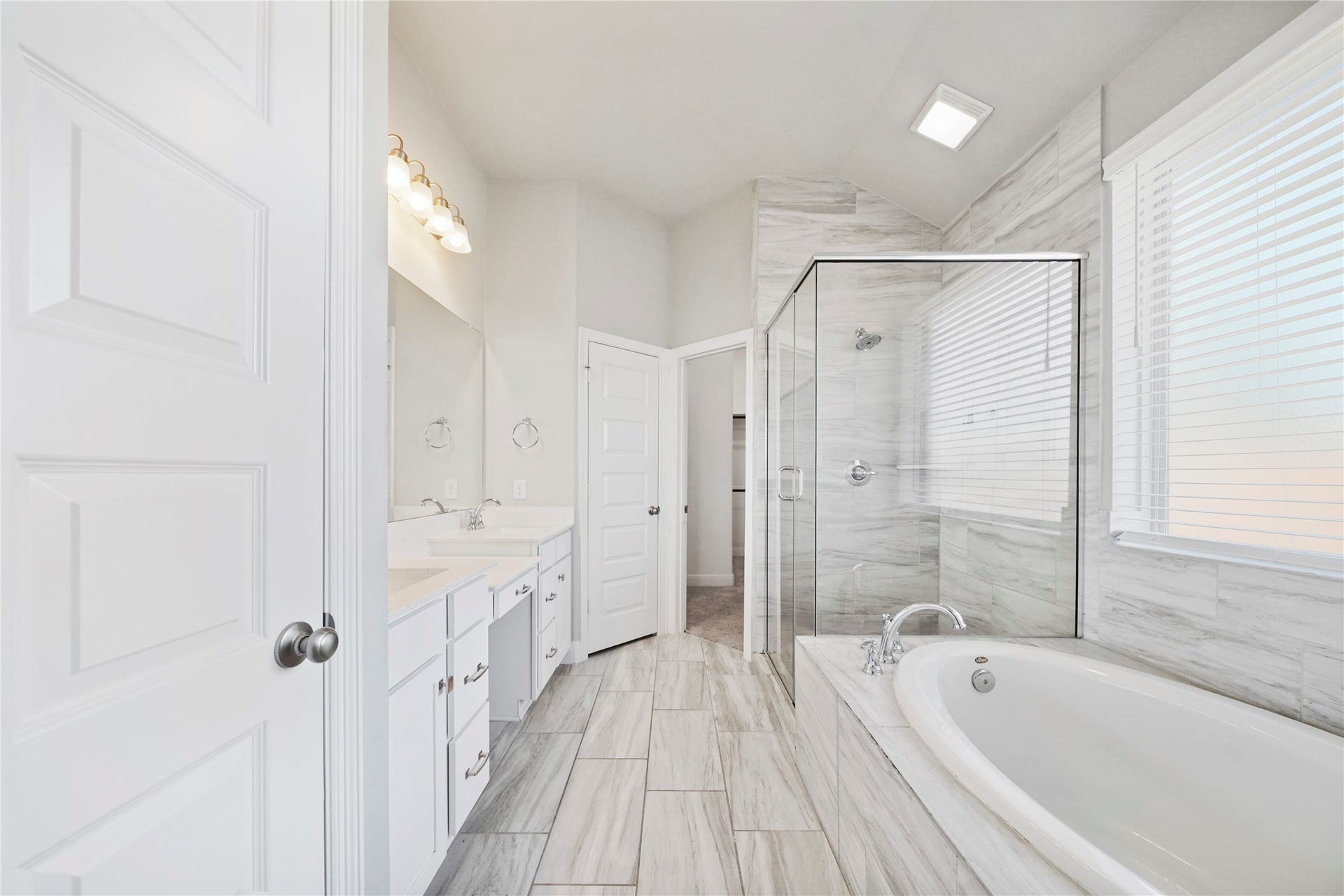 2446 Manor Valley Lane, Missouri City, TX 77459 2446 Manor Valley Lane, Missouri City, TX 77459