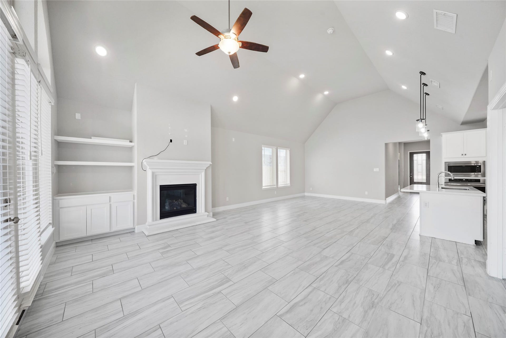 2446 Manor Valley Lane, Missouri City, TX 77459 2446 Manor Valley Lane, Missouri City, TX 77459