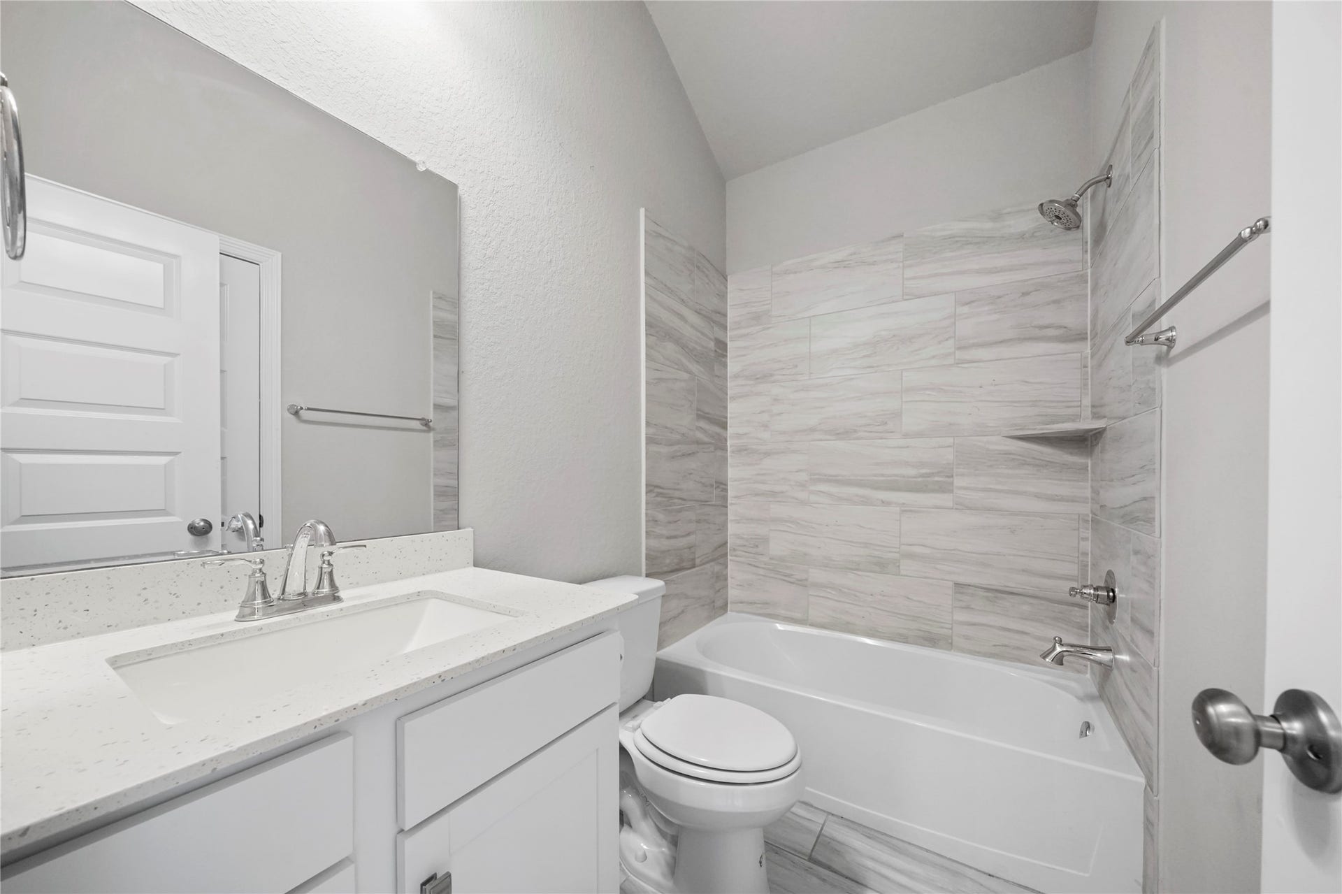 2446 Manor Valley Lane, Missouri City, TX 77459 2446 Manor Valley Lane, Missouri City, TX 77459
