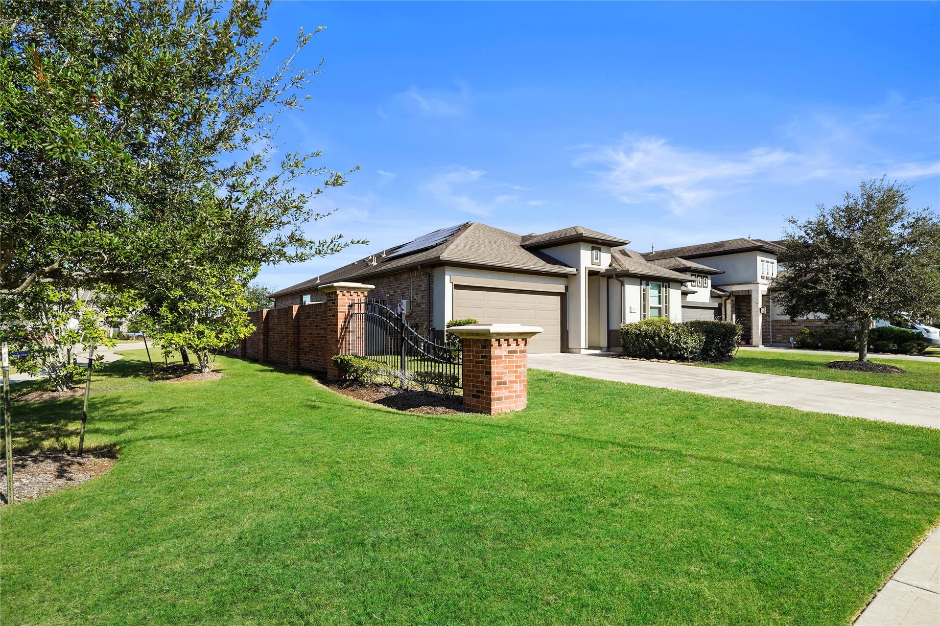 2446 Manor Valley Lane, Missouri City, TX 77459 2446 Manor Valley Lane, Missouri City, TX 77459