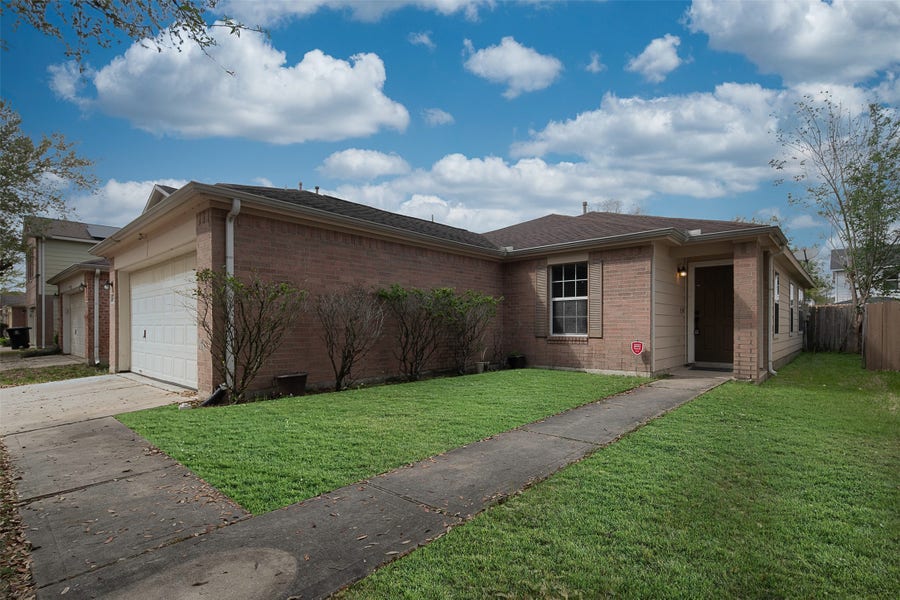 Property photo for 4211 Wayside Stream Lane, Houston, TX