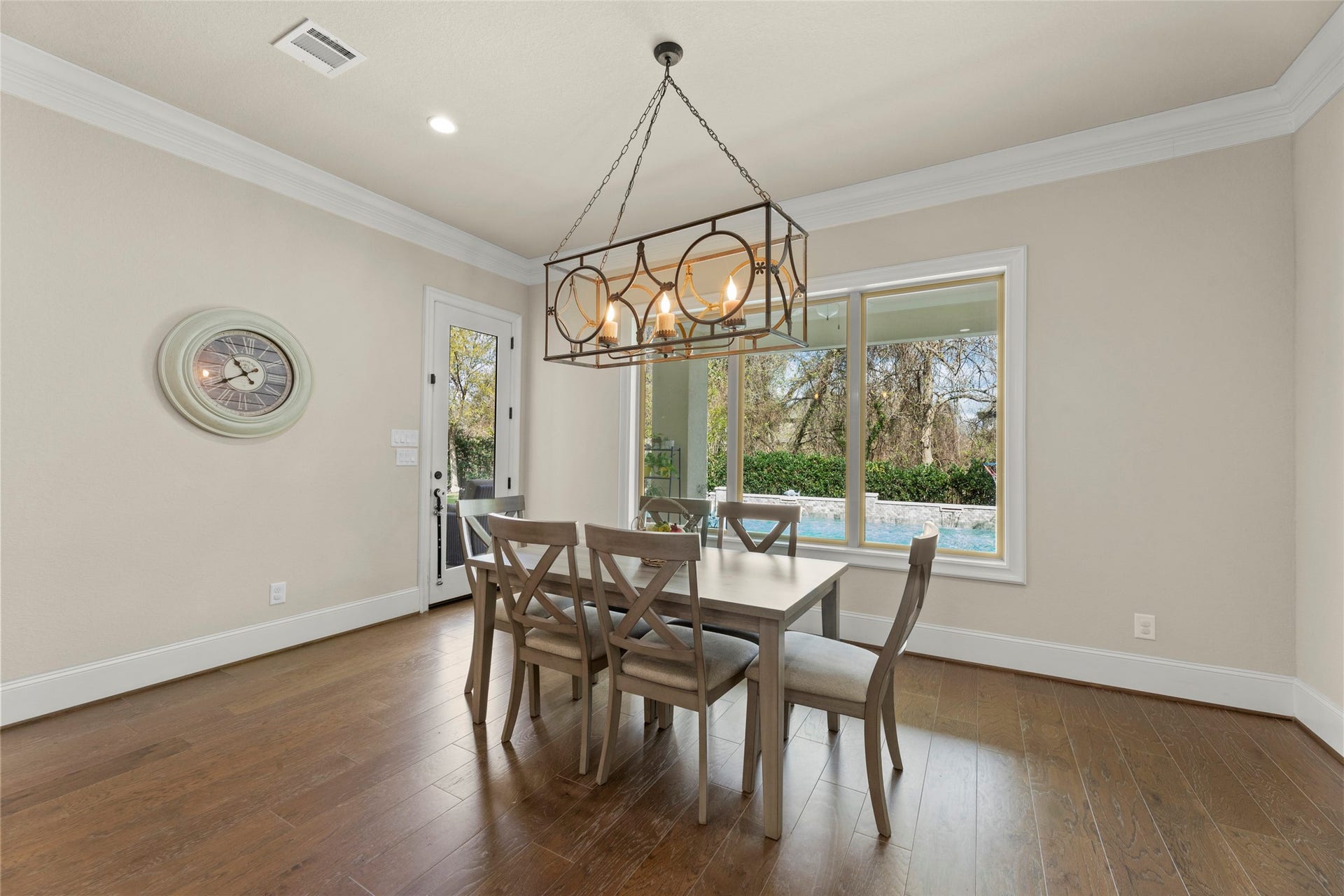 9407 Fox Bend Lane, Missouri City, TX 77459 Breakfast area