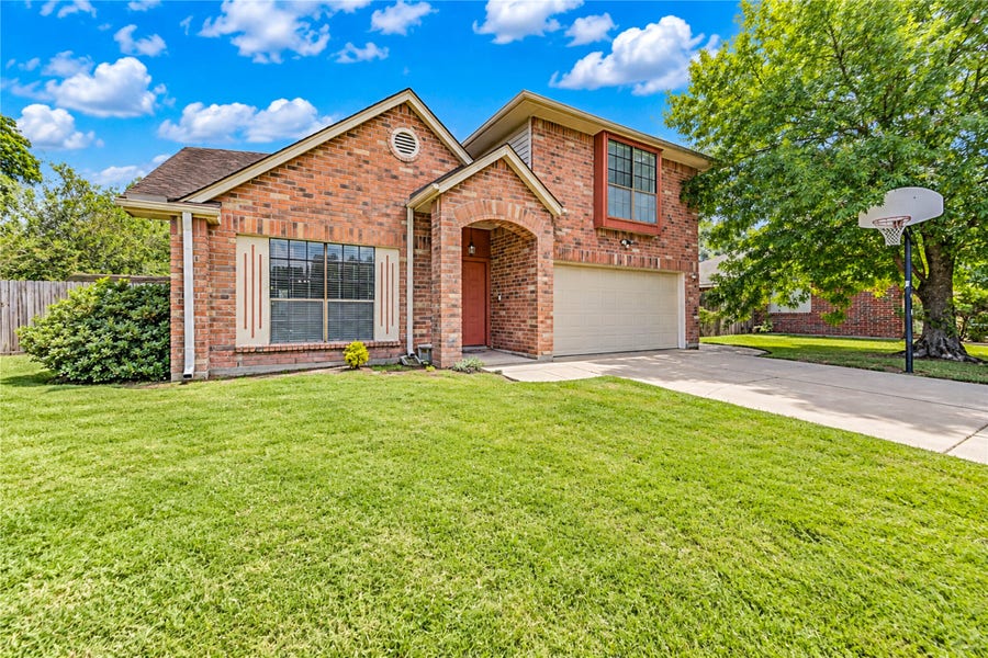 Property photo for 13422 Blackbird Drive, Cypress, TX