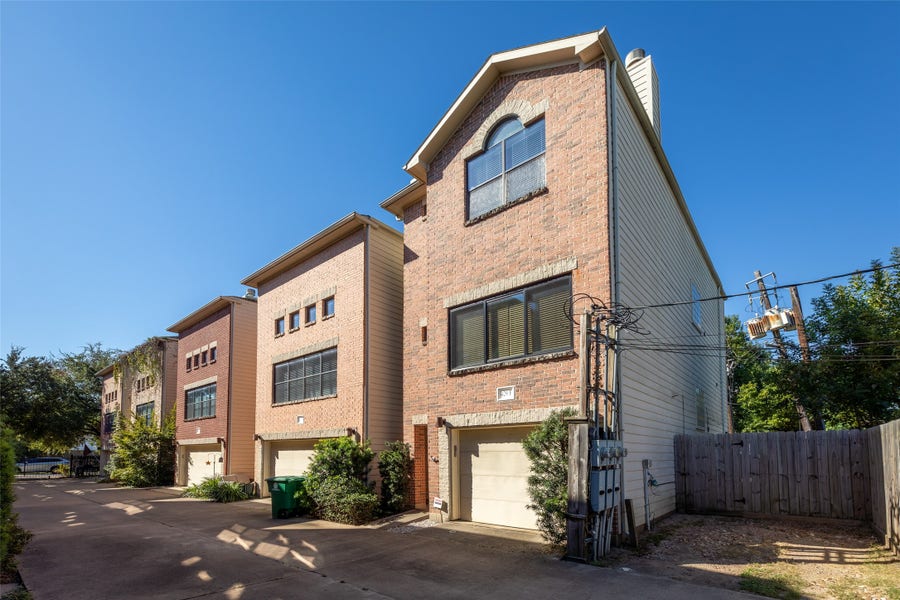 Property photo for 429 W 26th Street, #F, Houston, TX