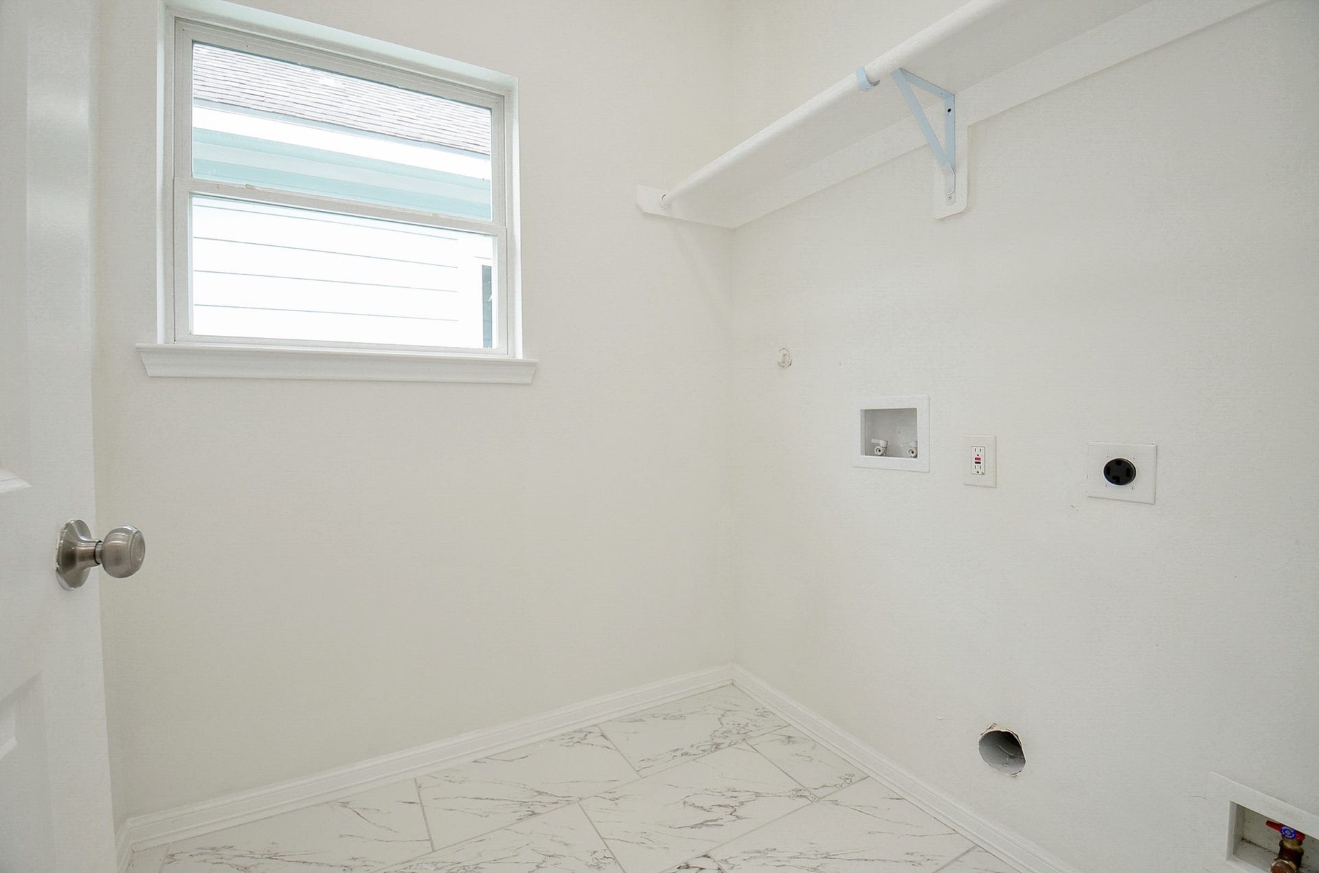 8630 Scott Street, Houston, TX 77051 8630 Scott Street, Houston, TX 77051