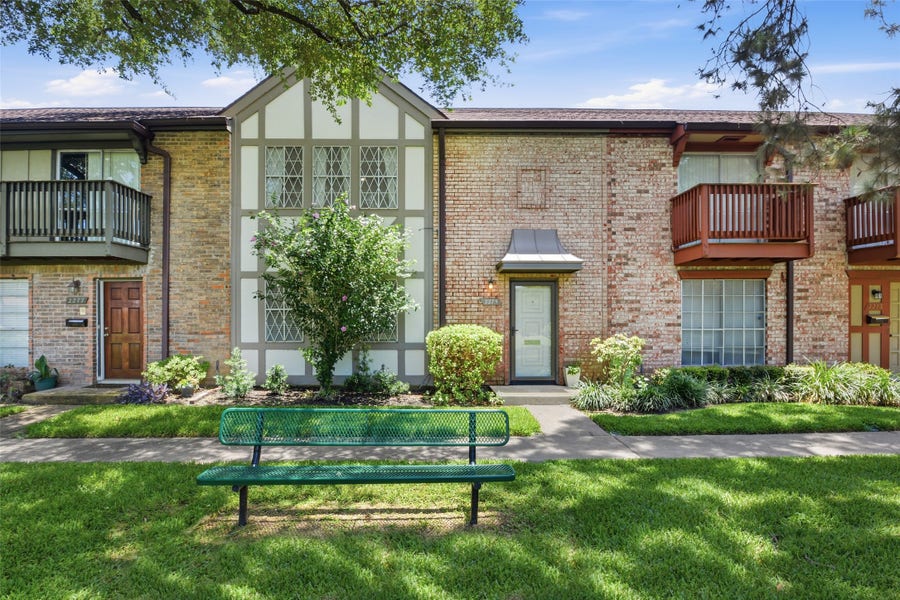Property photo for 2275 Triway Lane, #275, Houston, TX