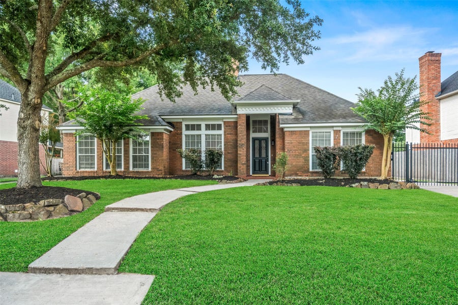 Property photo for 4214 Meadow Forest Lane, Kingwood, TX