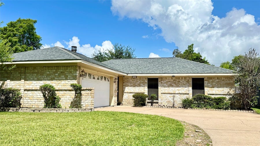Property photo for 706 Leicester Lane, Houston, TX