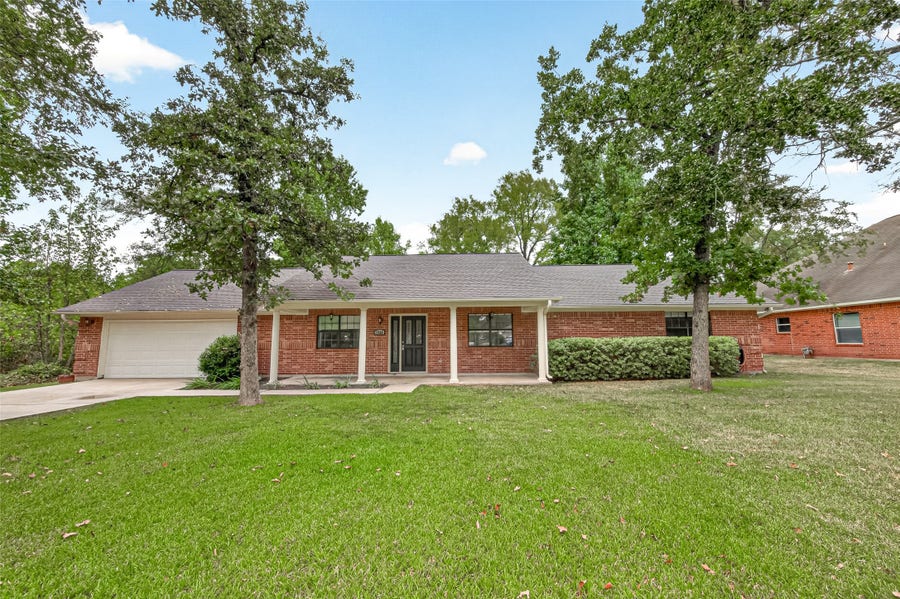 Property photo for 7506 Wedgewood Drive, Magnolia, TX