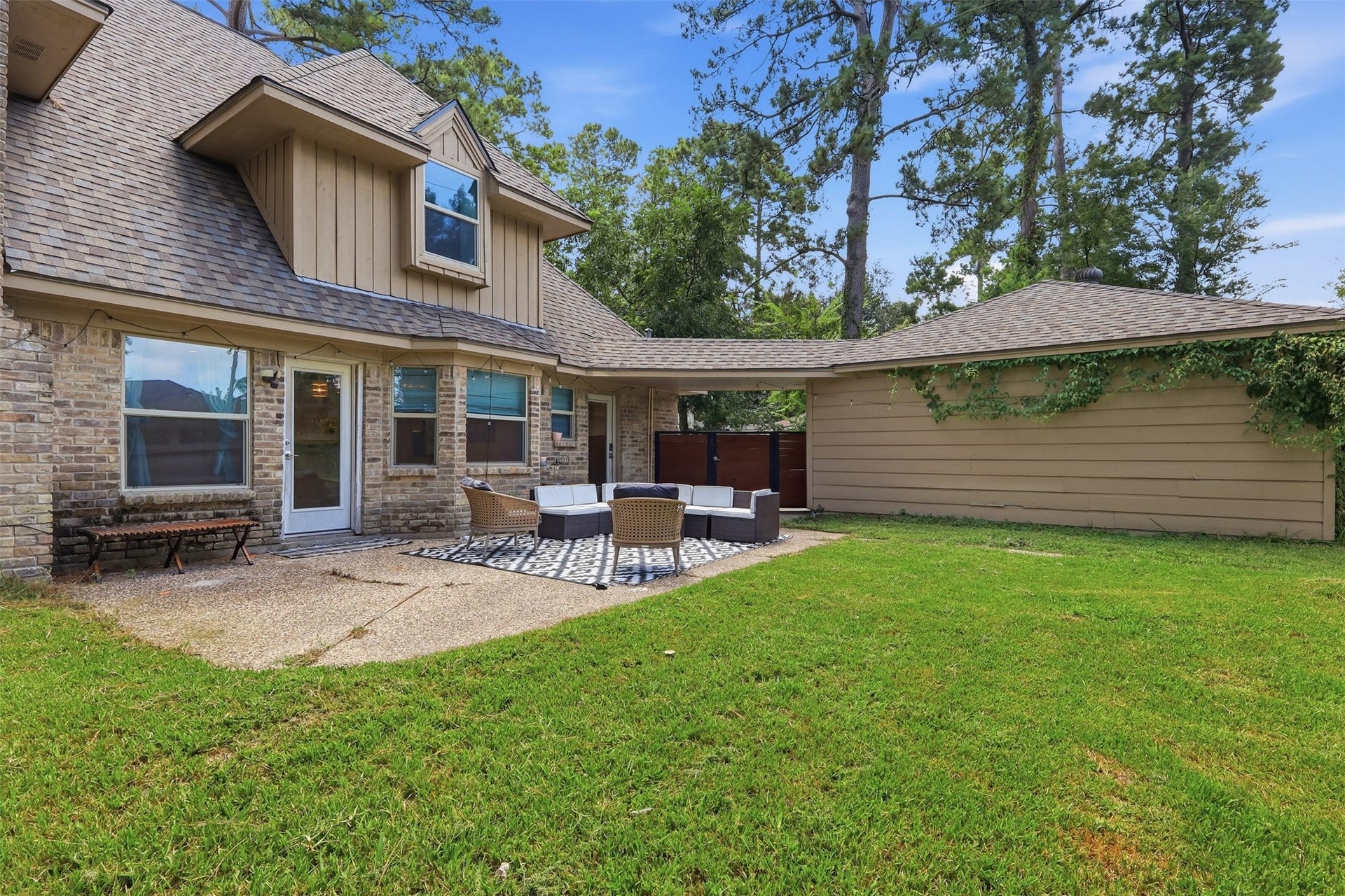 6518 Elmgrove Road, Spring, TX 77389 Spacious backyard with a patio area and plenty of room to relax, entertain, or play.