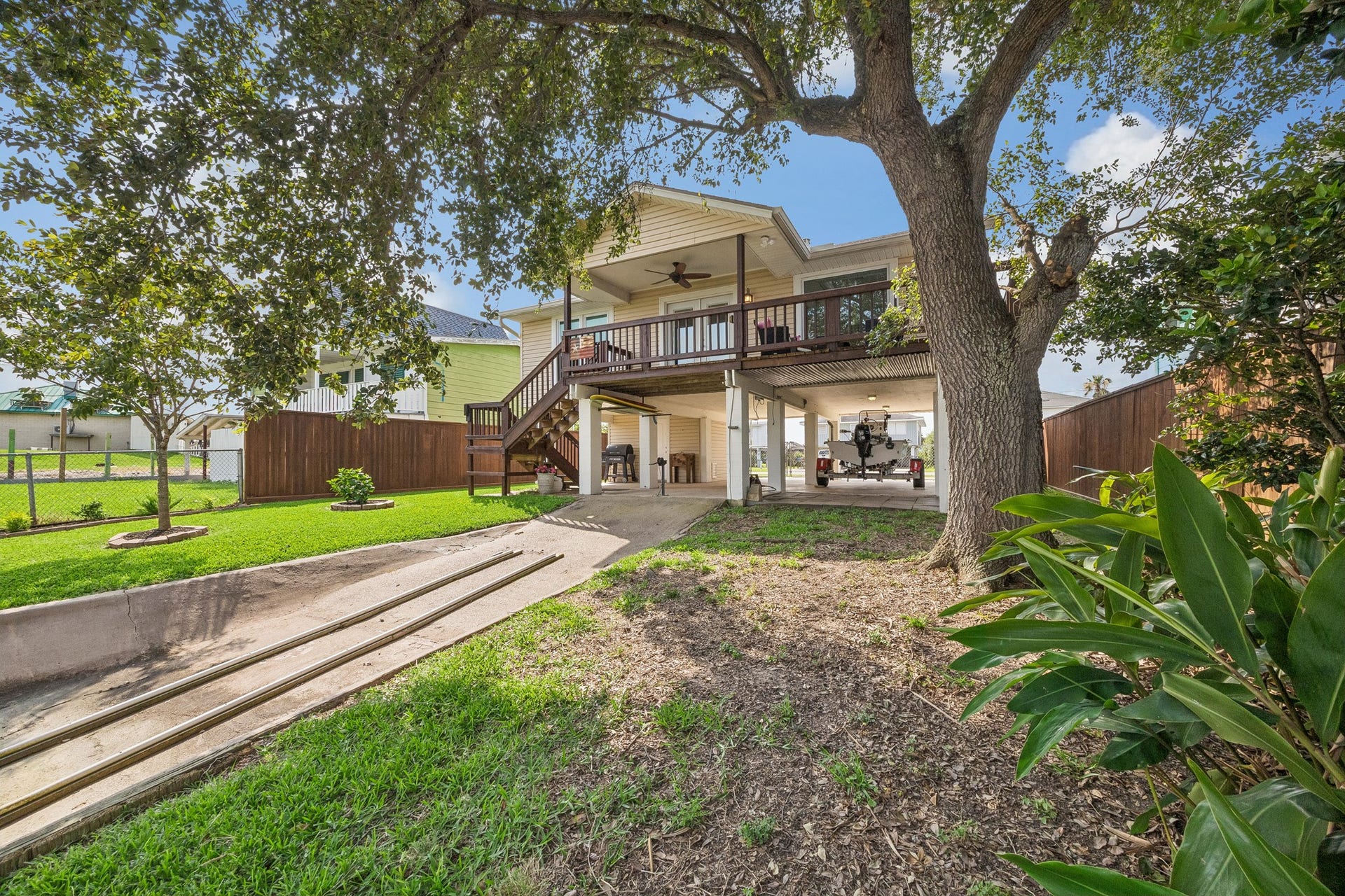 161 Barracuda Street, Hitchcock, TX 77563 161 Barracuda Street, Hitchcock, TX 77563