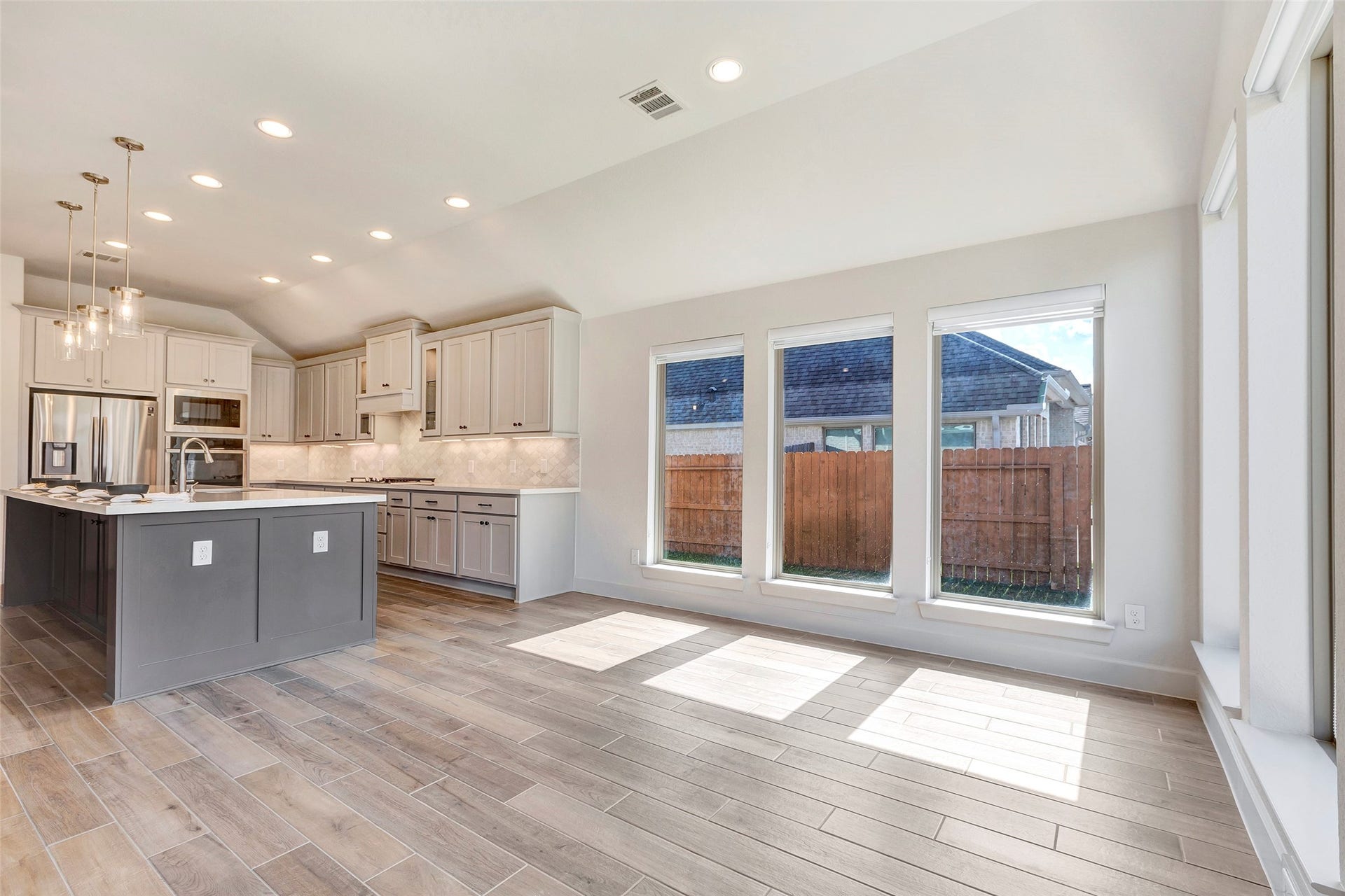 30527 Watershed Way, Fulshear, TX 77441 30527 Watershed Way, Fulshear, TX 77441