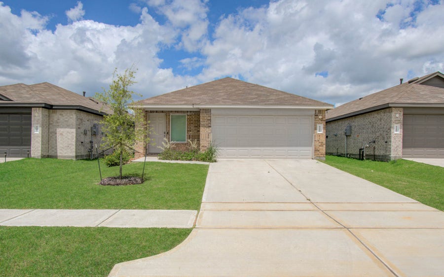 Property photo for 6111 Grove Of Pines St, Spring, TX