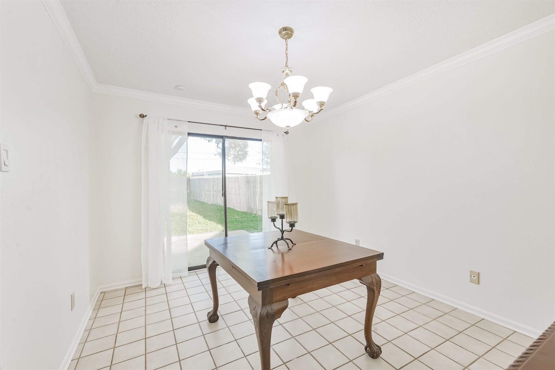 15730 Maple Manor Drive, Houston, TX 77095 Formal dining room